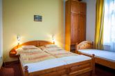 hotel-szoba-6712C4D73-DEA9-0490-457B-54F3BC0DFA5C.jpg