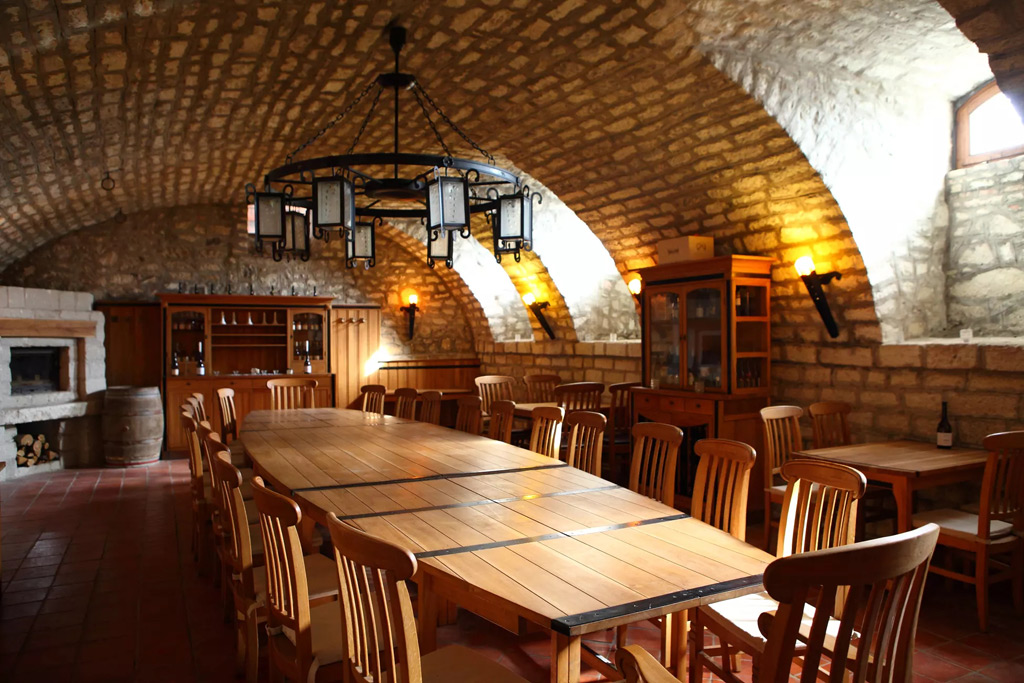 oroszlanos borhotel pince 02